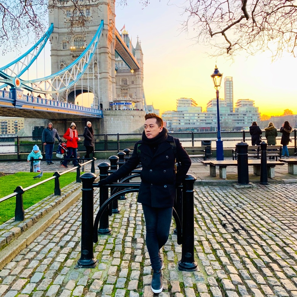 Meet your Posher, E-jay